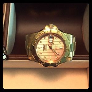 The Pro Diver. Invicta. Gold. Pre-Loved.